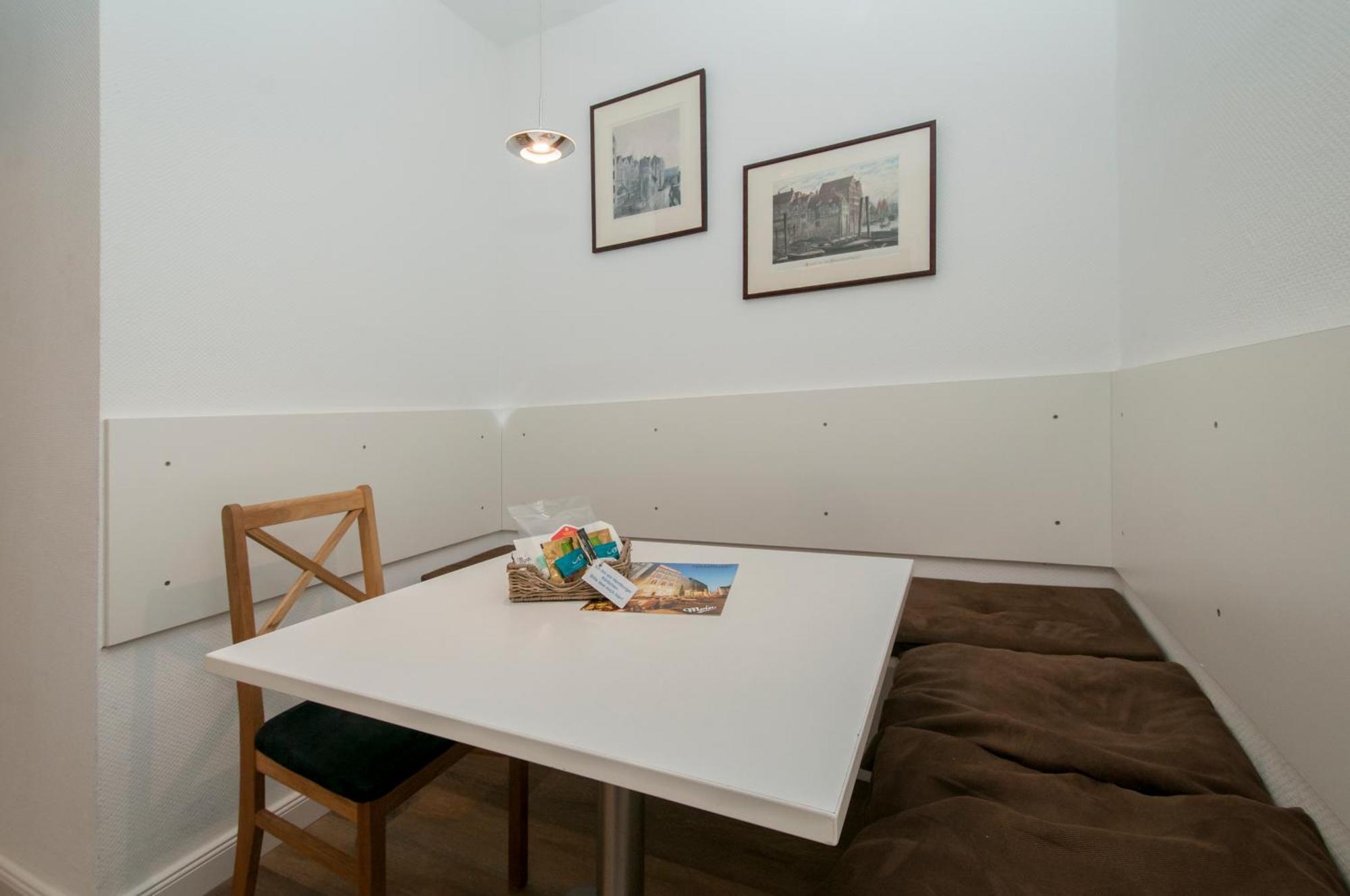 Appartements In Der Historischen Deichstrasse Contactless Check In Hamburg Bilik gambar